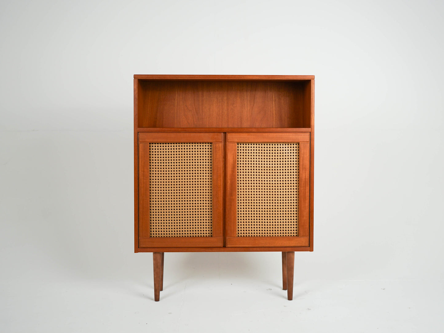 Teak Regal Anrichte Wiener Geflecht Vintage Mid Century Dänisch