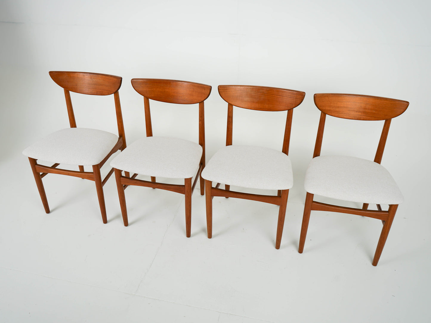 SET 4x Teak Stuhl Esszimmerstuhl Neubezug Vintage 60er Mid Century