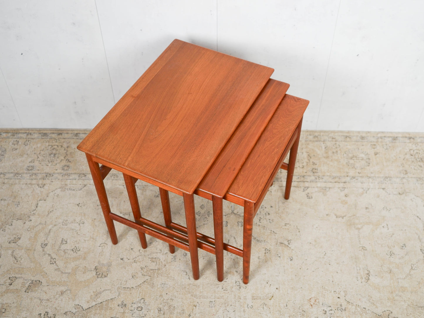 Teak Satztische Beistelltisch Hans J. Wegner für Andreas Tuck