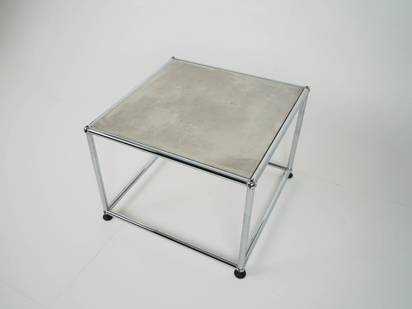 USM Haller Couchtisch Edelstahl