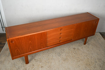 Mid Century Teak Sideboard von H.W. Klein für Bramin