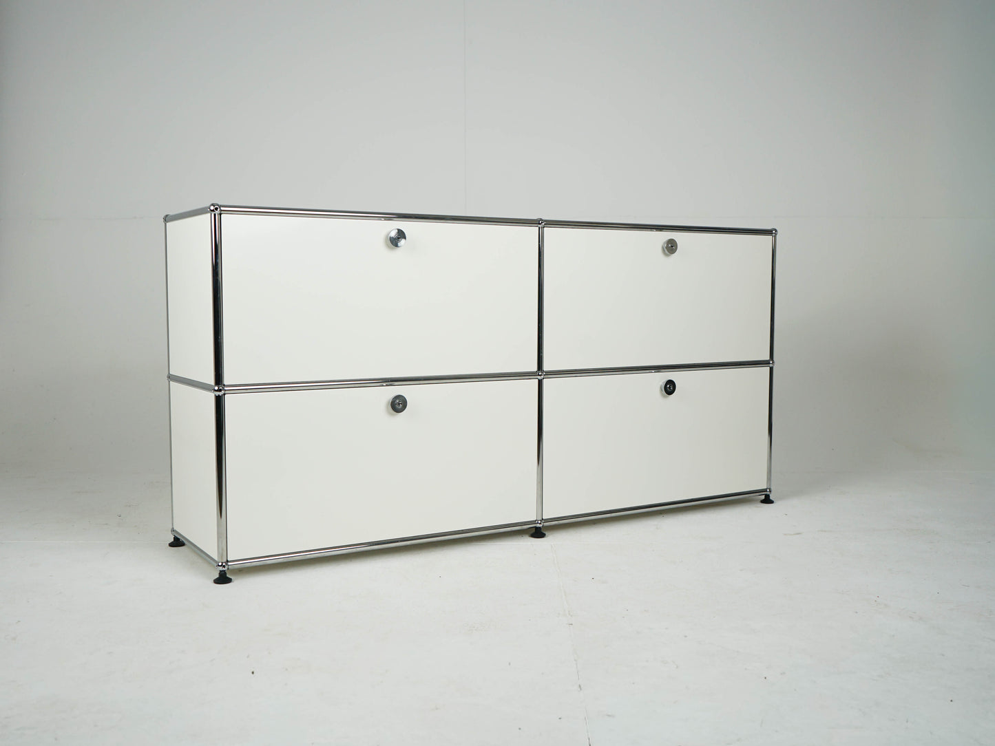 USM Haller Sideboard Reinweiß RAL 9010