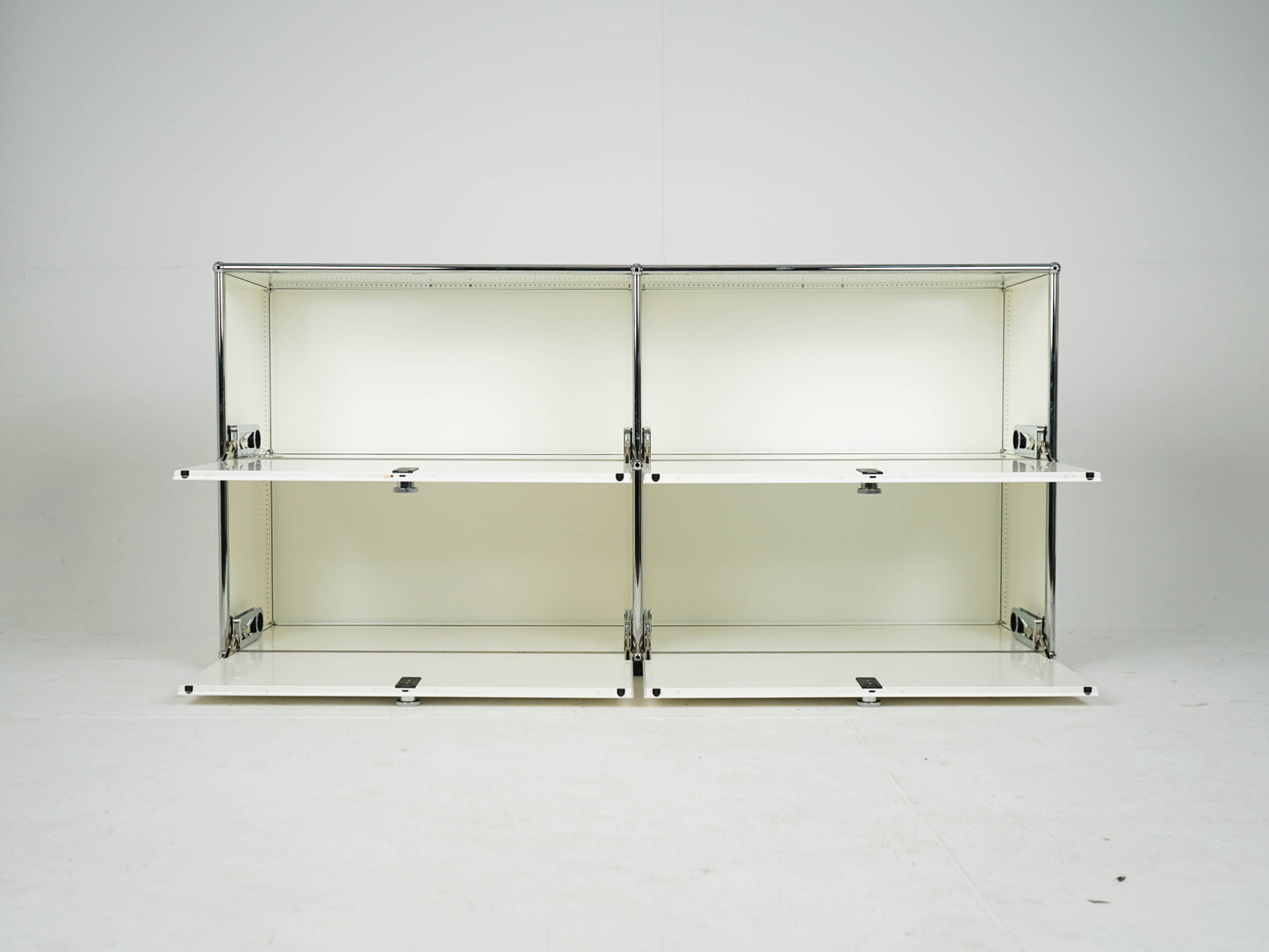 USM Haller Sideboard Reinweiß RAL 9010