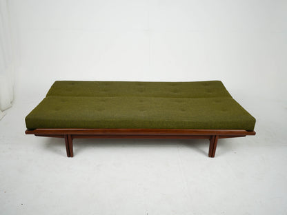 Daybed Modell 981 Diva Sofa aus Teak von Poul M Volther