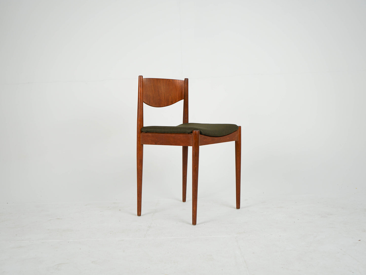 SET 8 Esszimmerstühle Teak Stuhl NEUBEZUG