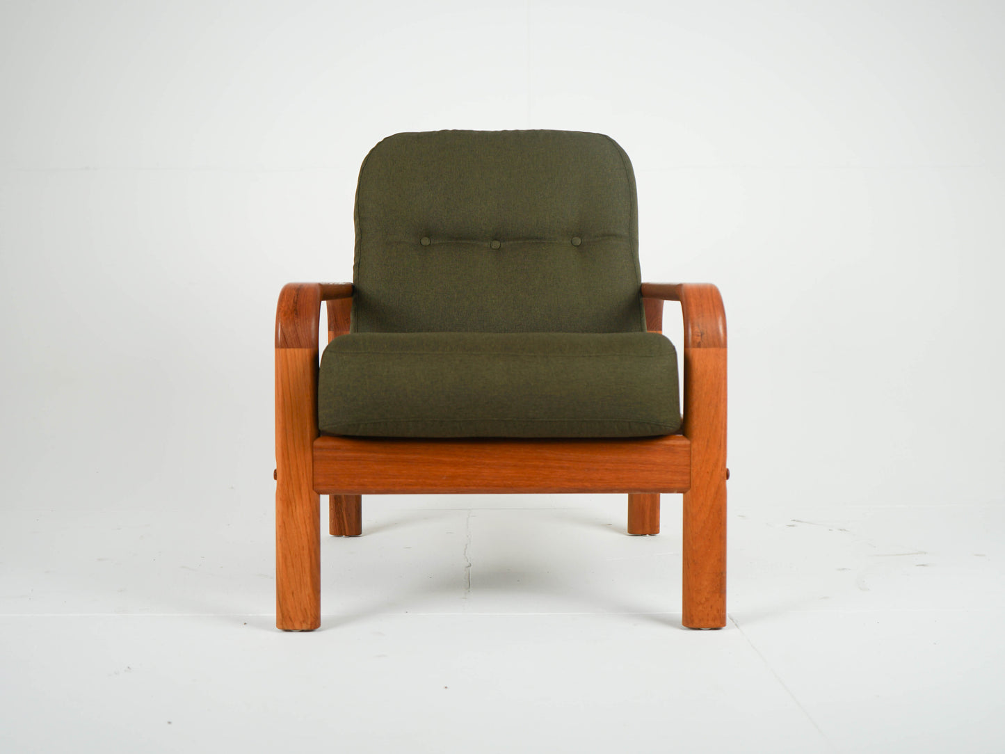 Vintage Teak Sessel Loungechair NEUBEZUG Grün