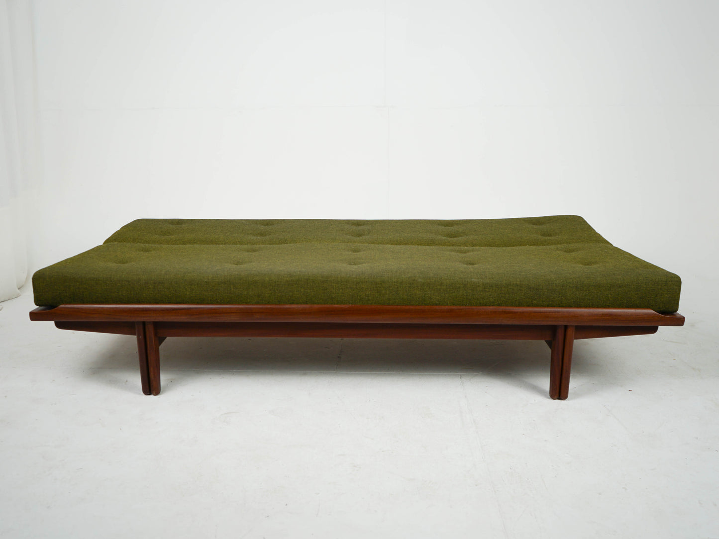Daybed Modell 981 Diva Sofa aus Teak von Poul M Volther