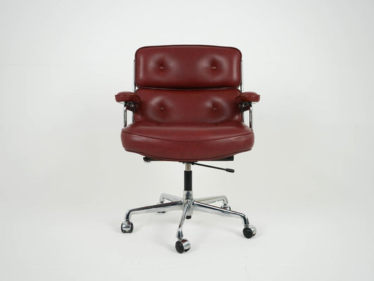 Vintage Charles Eames Lobby Chair ES104 by Herman Miller 1970s
