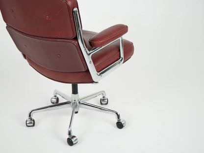 Vintage Charles Eames Lobby Chair ES104 by Herman Miller 1970s