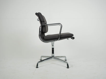 Vitra EA208 Soft Pad Chair in Grau Eames Refurbished