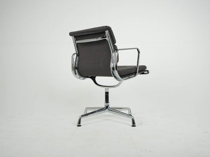 Vitra EA208 Soft Pad Chair in Grau Eames Refurbished