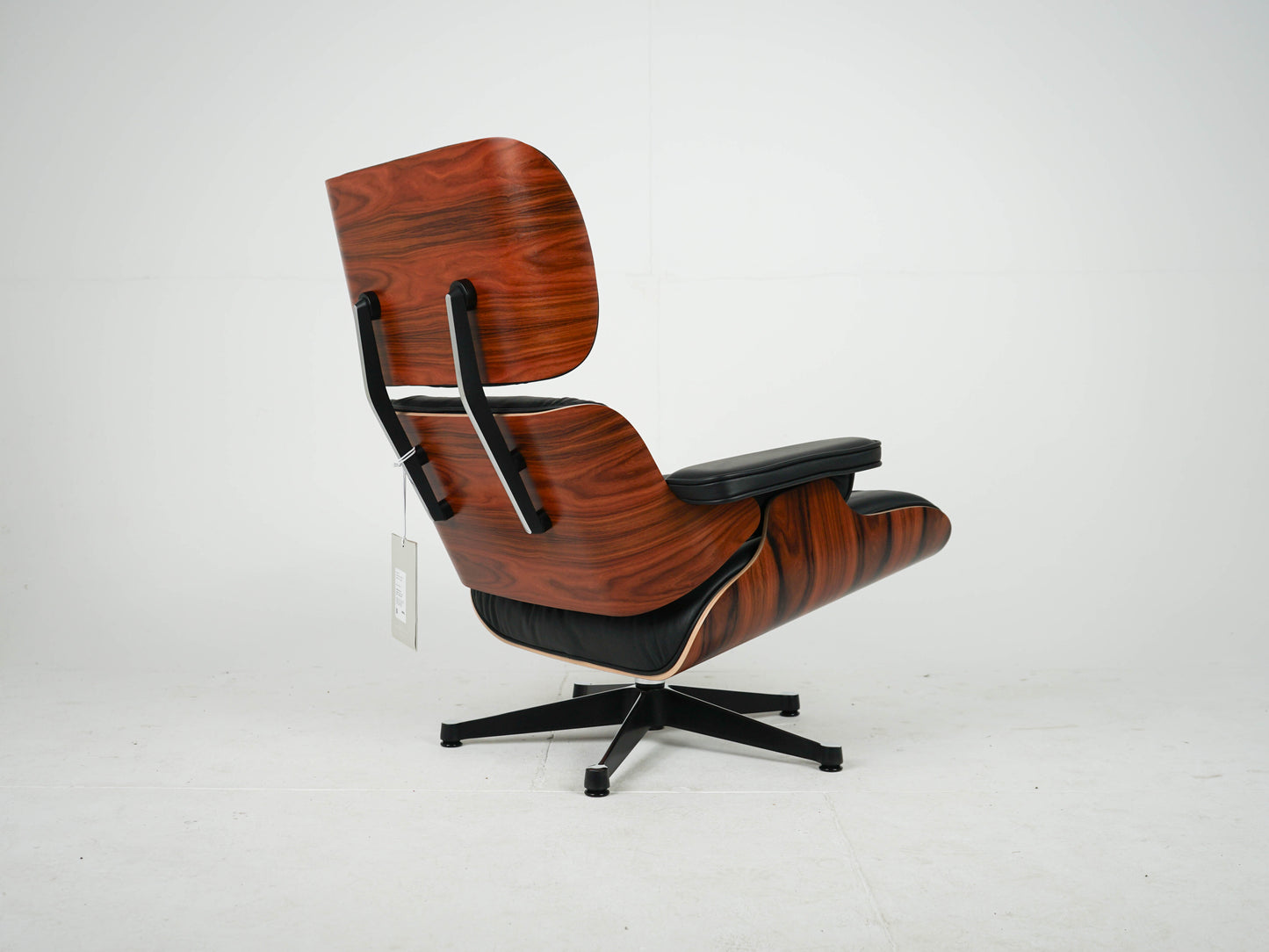 Eames Lounge Chair & Ottoman Neuwertig Nero Leder