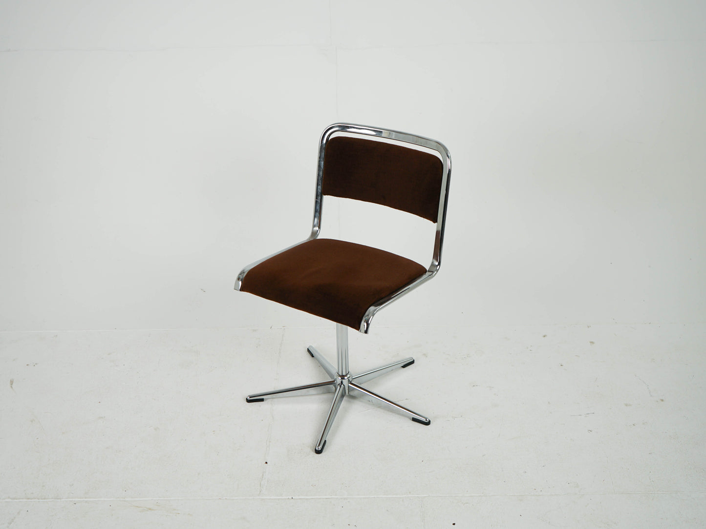 1v2 Chrome Stuhl Esszimmerstuhl EKA Mid Century Retro