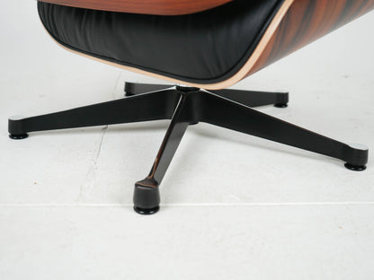 Eames Lounge Chair & Ottoman Neuwertig Nero Leder