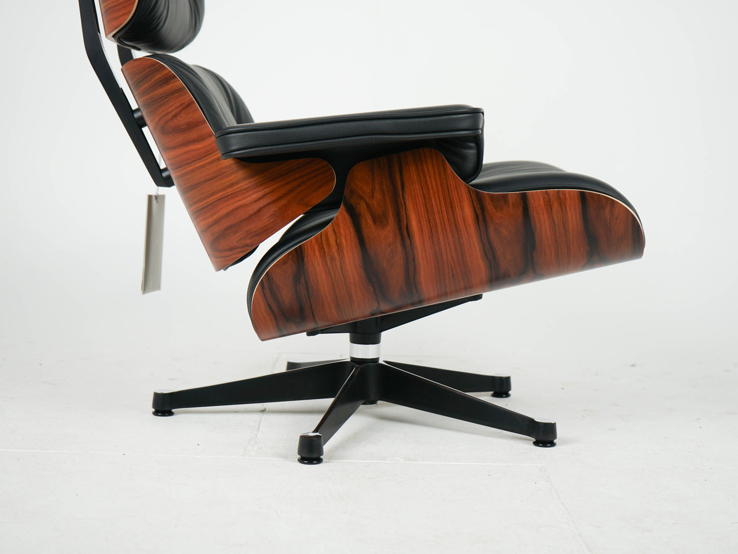 Eames Lounge Chair & Ottoman Neuwertig Nero Leder