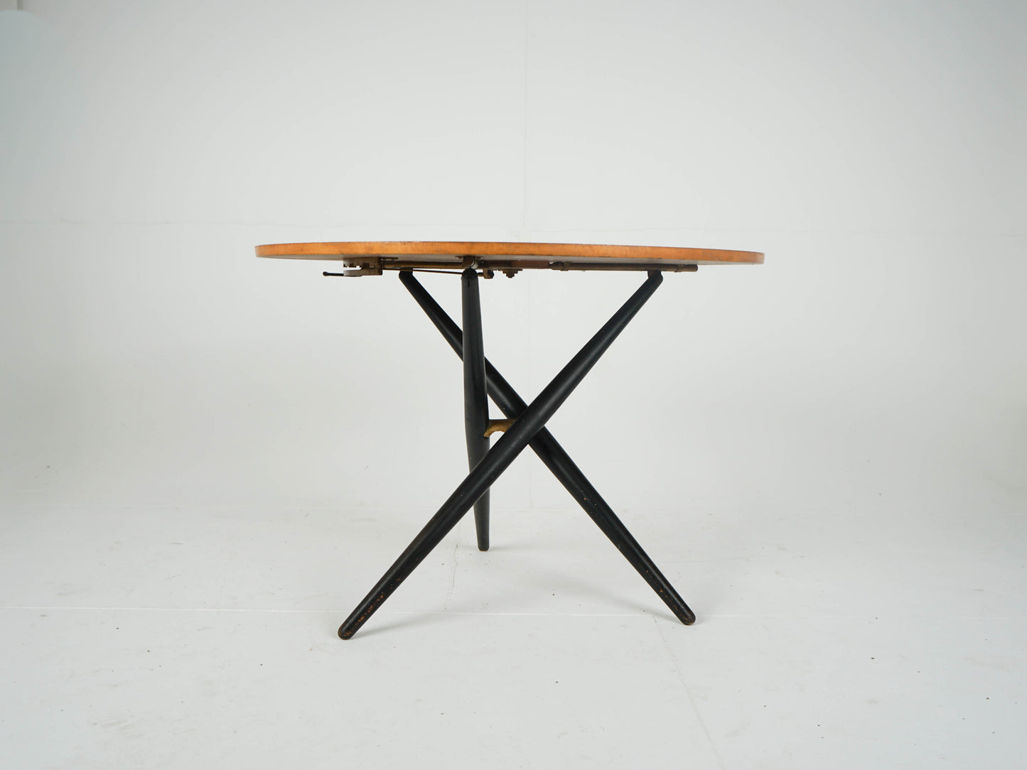 Sofatisch Esstisch von Jürg Bally für Wohnhilfe / Schweiz