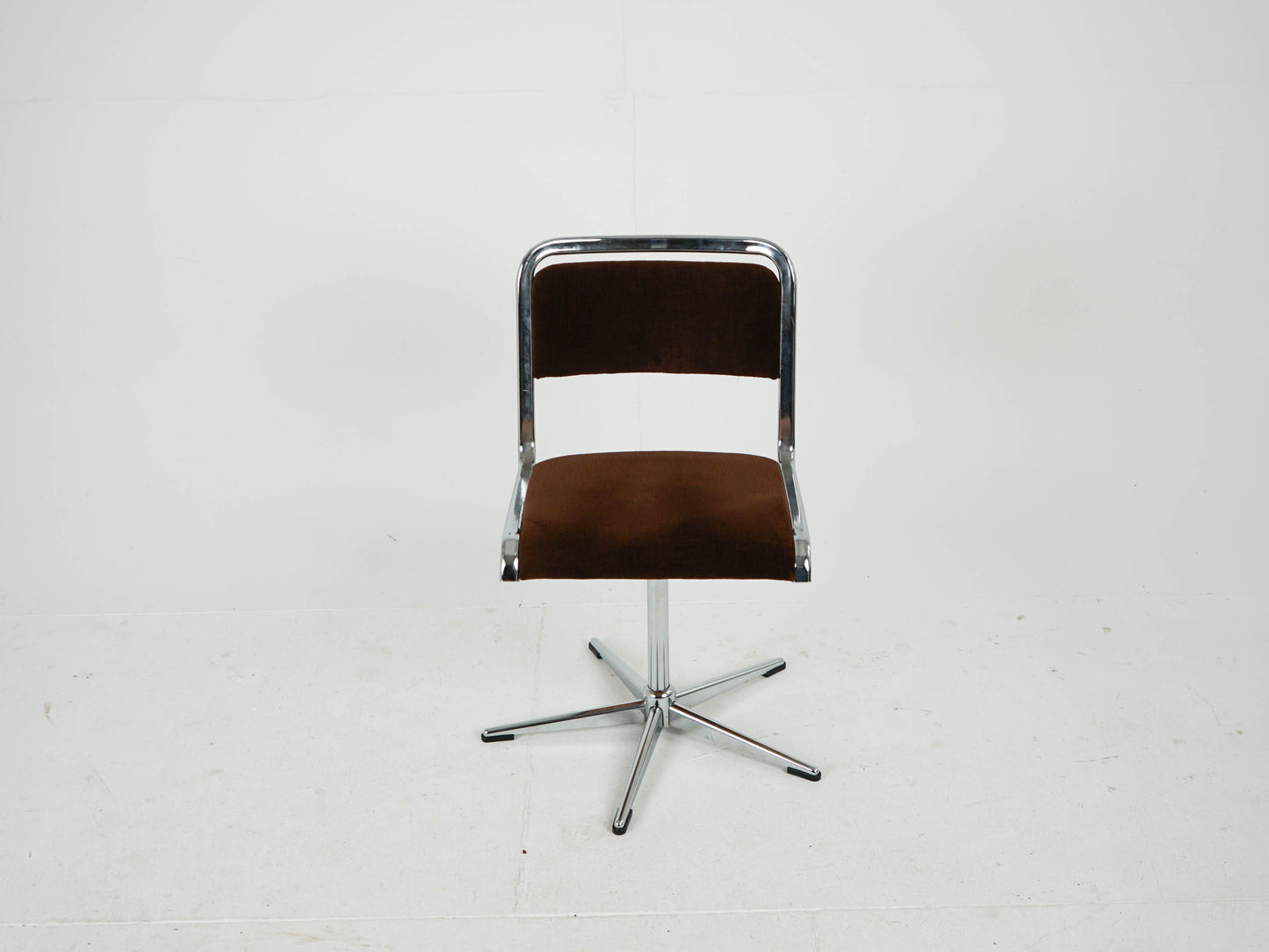1v2 Chrome Stuhl Esszimmerstuhl EKA Mid Century Retro