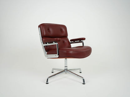 Vintage Charles Eames Lobby Chair ES108 by Herman Miller 1970s