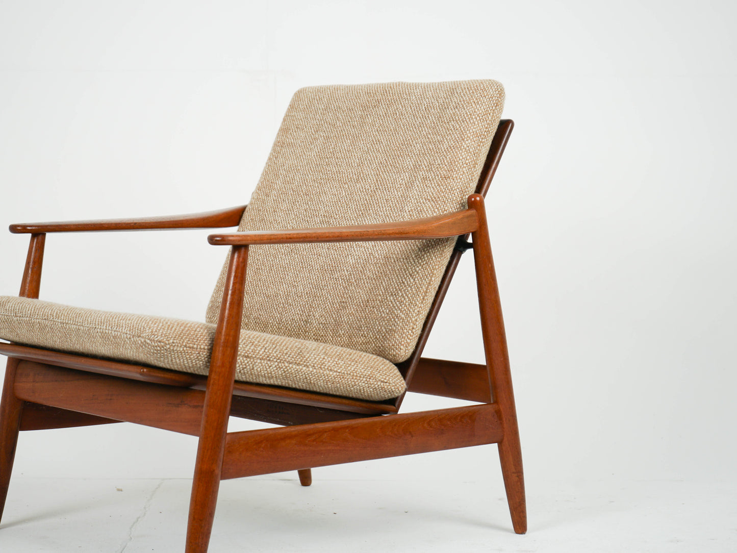 Teak Sessel Beige Vintage Wollstoff Mid Century