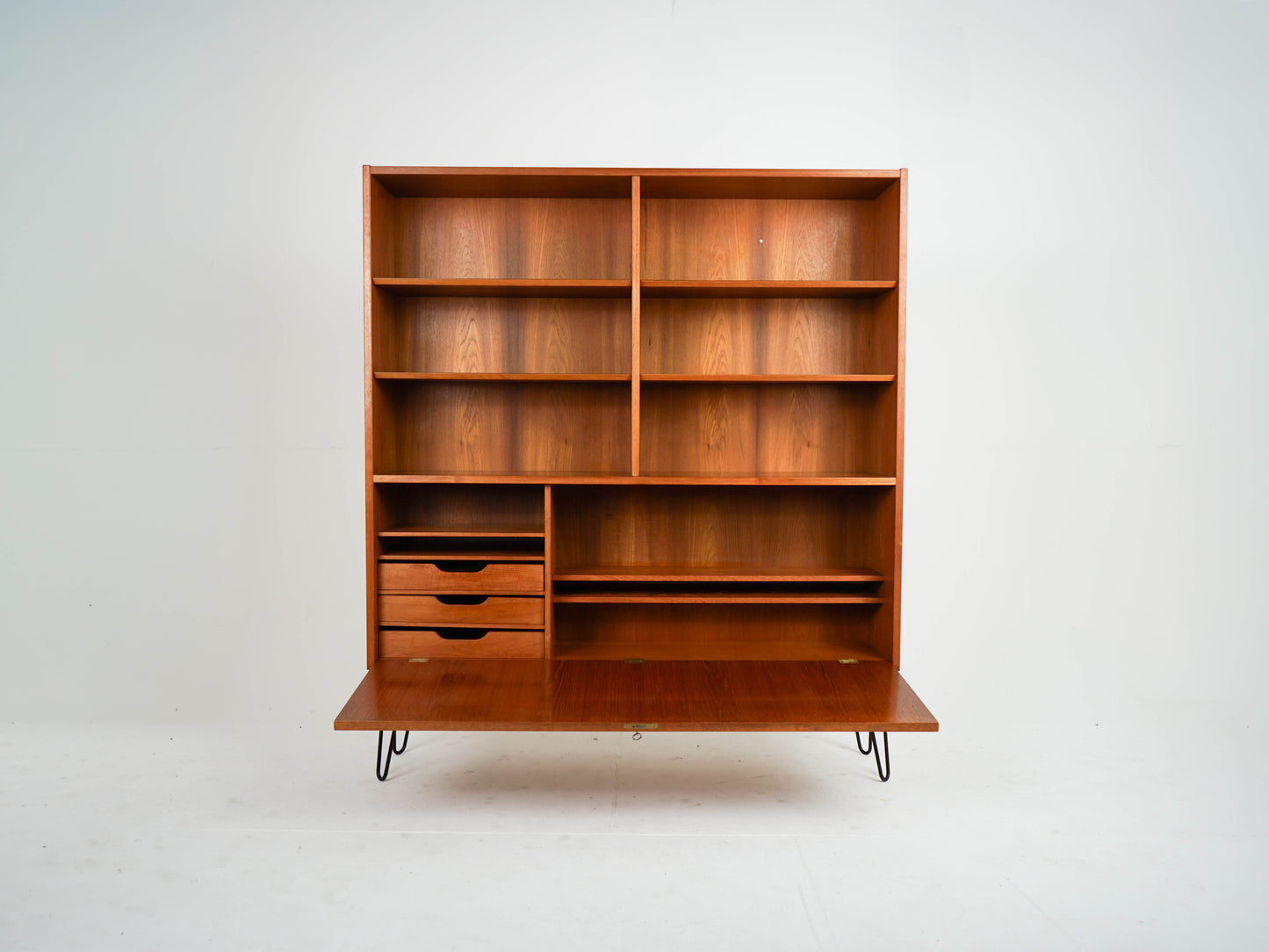 Teak Schrank Regal von Poul Hundevad Vintage Mid Century