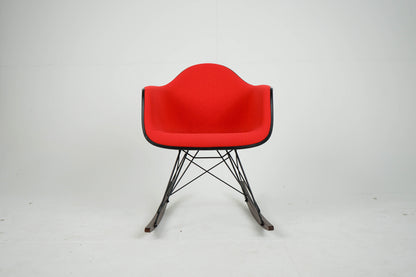 RAR Eames Plastic Chair Rot