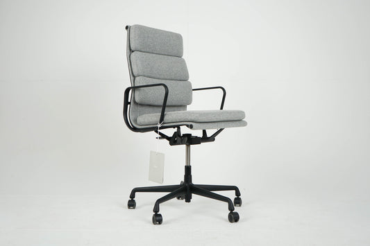 Vitra EA 119 Softpad Aluminium Chair grau Neuwertig