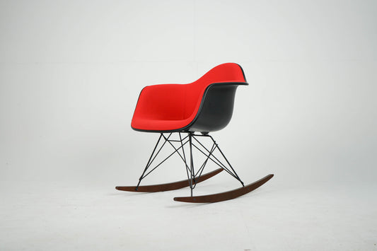 RAR Eames Plastic Chair Rot