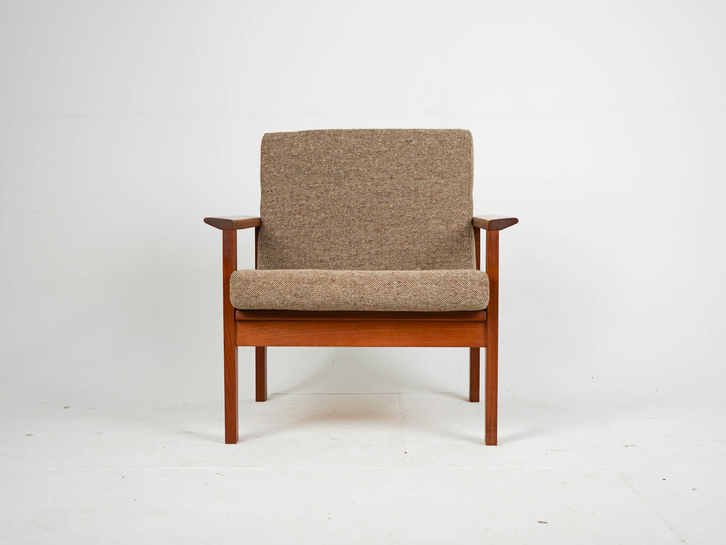 Teak Sessel Vintage Wollstoff Mid Century