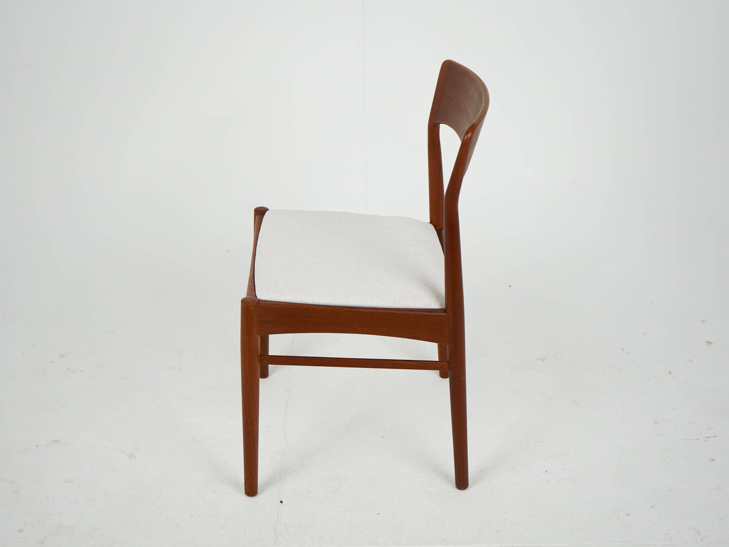 SET 6x Teak Esszimmerstuhl von Henning Kjærnulf NEUBEZUG