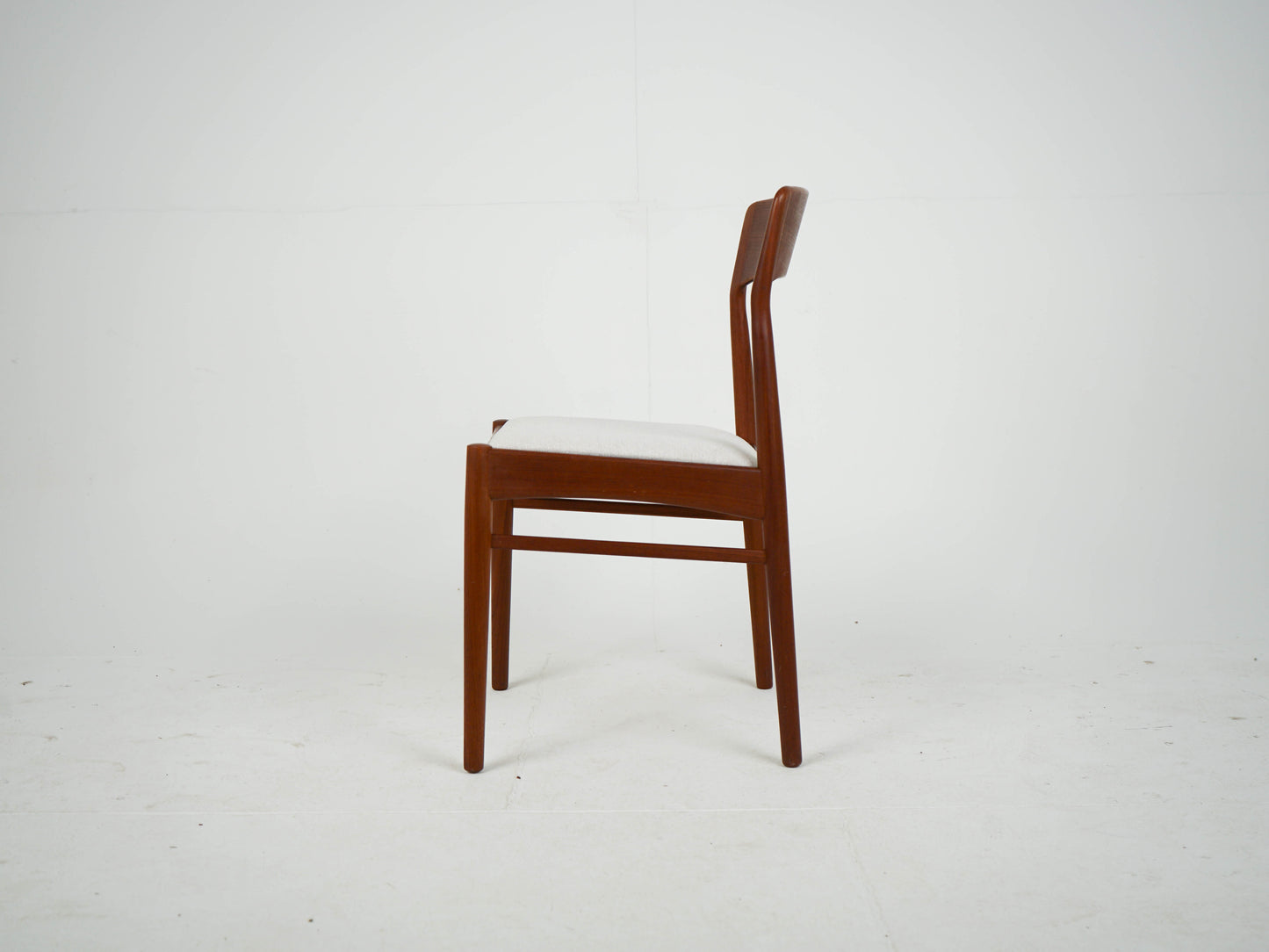 SET 6x Teak Esszimmerstuhl von Henning Kjærnulf NEUBEZUG