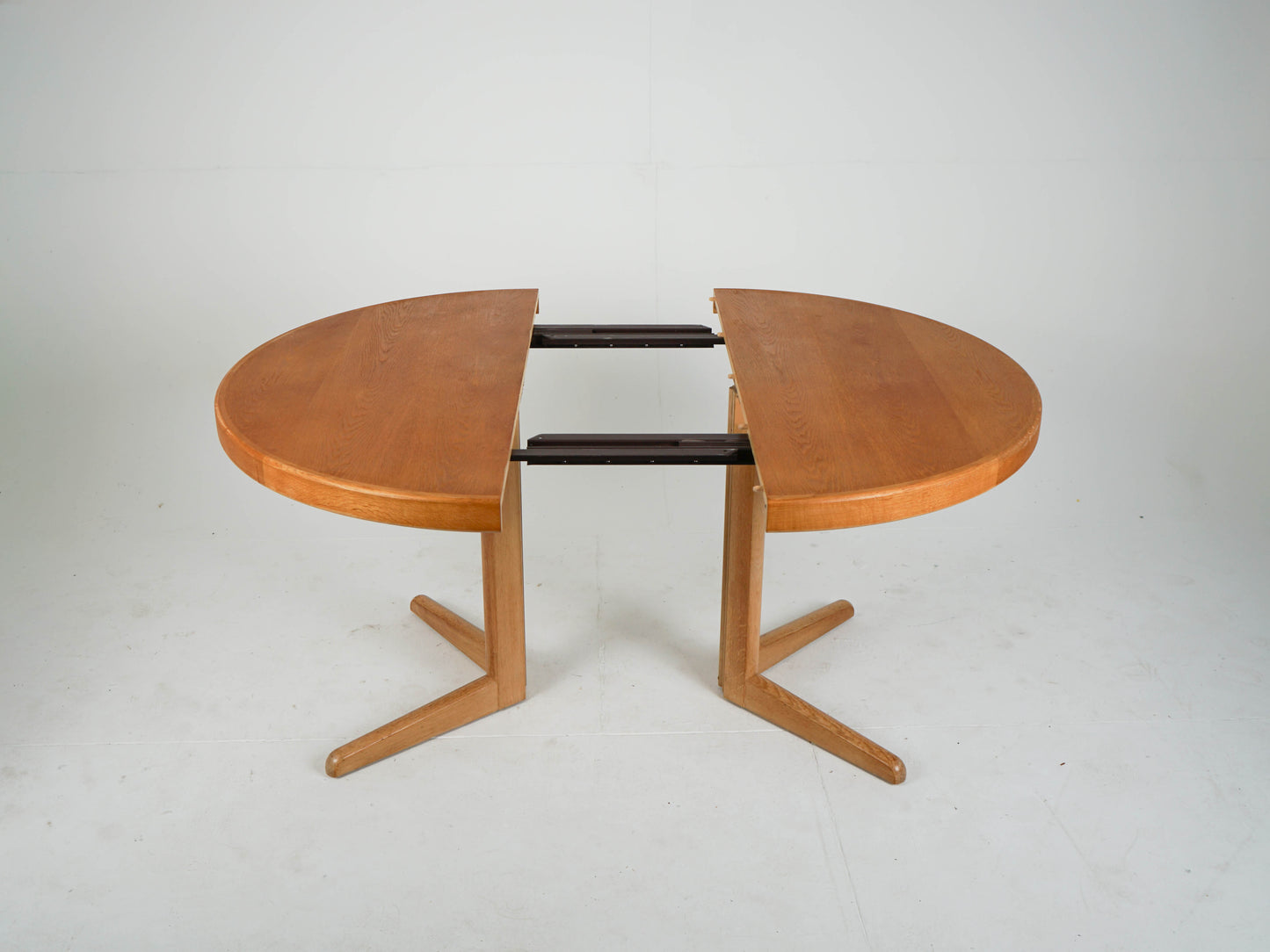 Vintage Esstisch Eiche rund Ausziehtisch von Bramin Mid Century